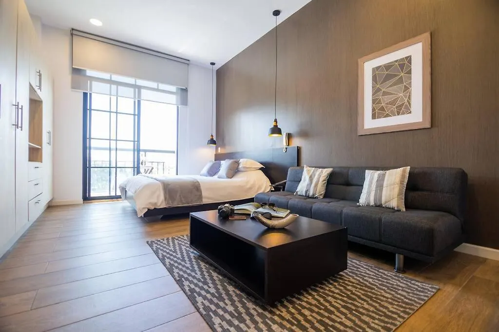 Mumbai Modern Studio Quito
